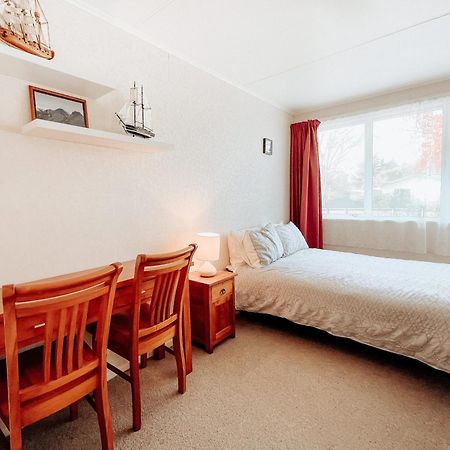 Alpine House Tongariro - Turangi Holiday Home 외부 사진