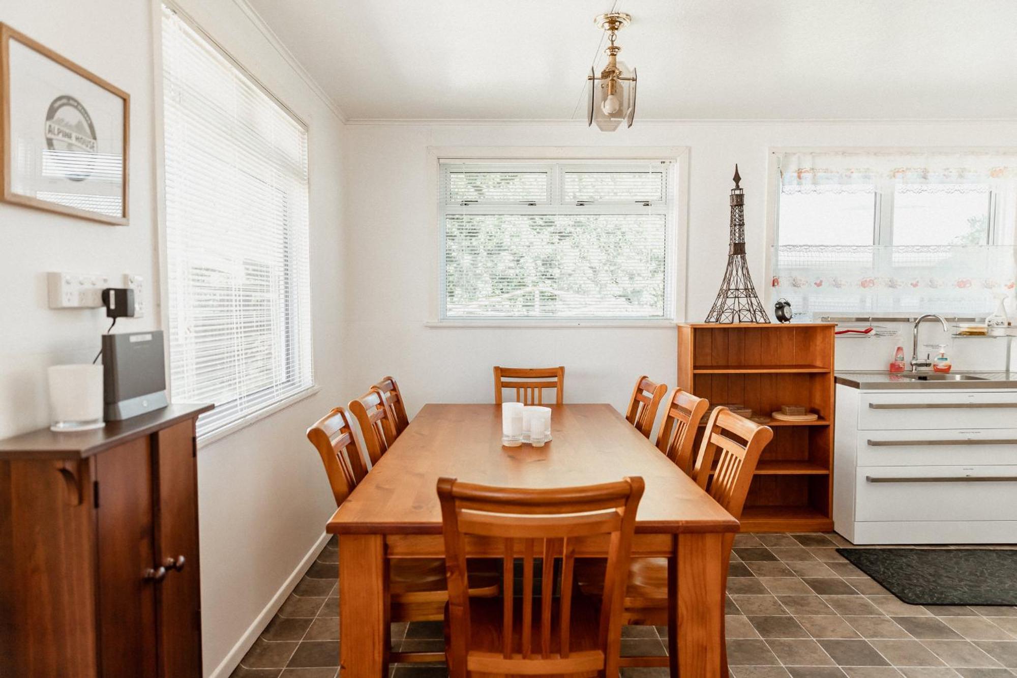 Alpine House Tongariro - Turangi Holiday Home 외부 사진